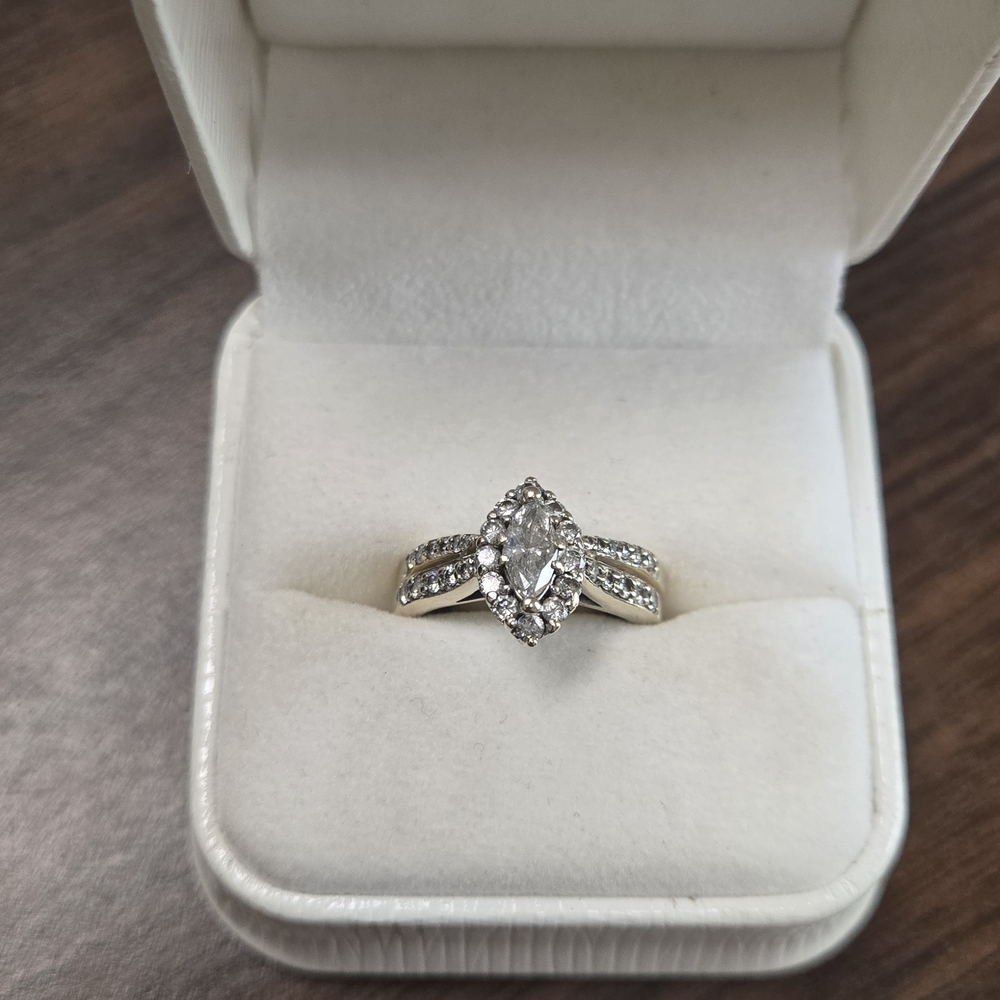 Elegant White Gold Marquise Cut Diamond Ring